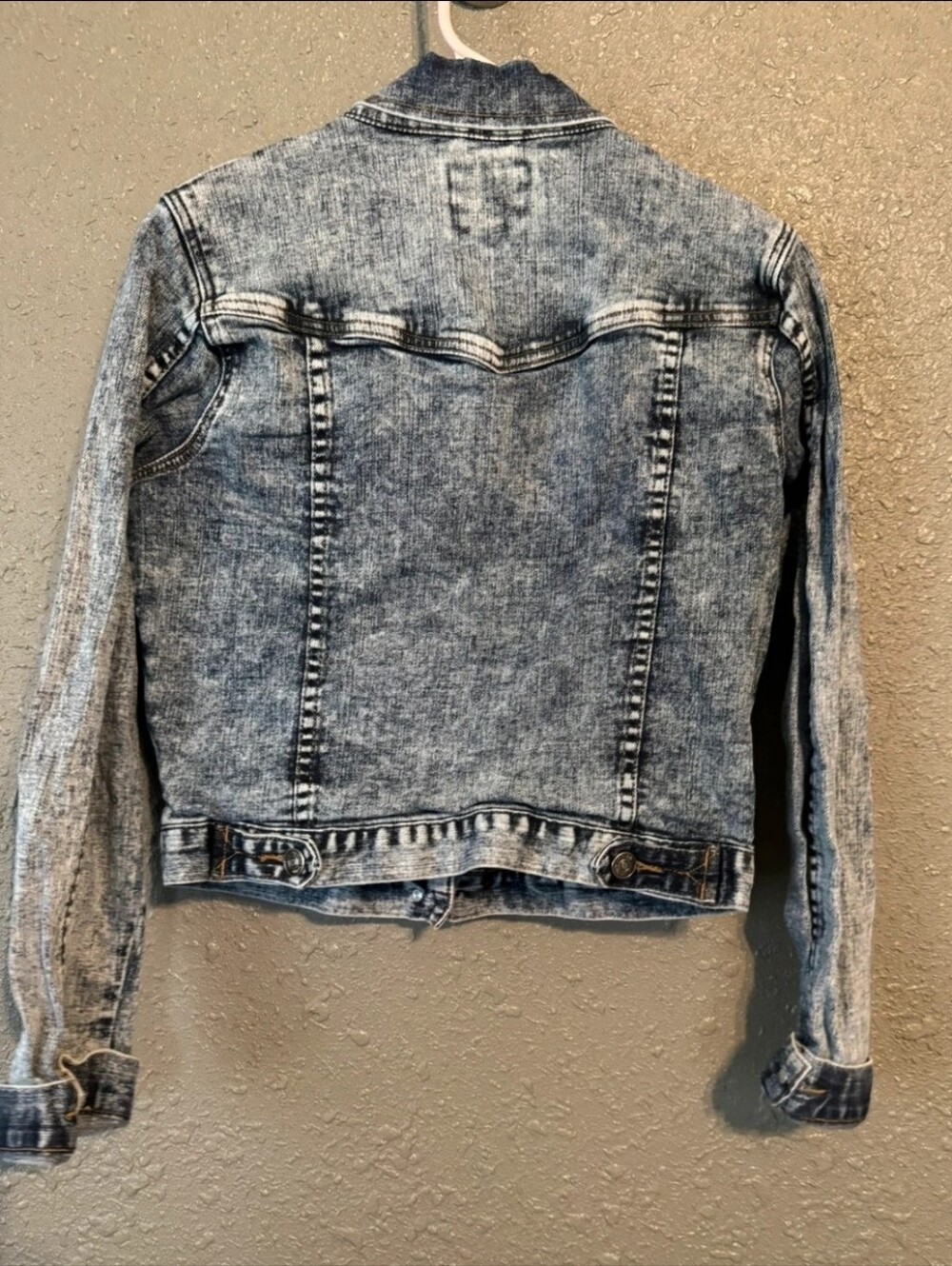 I Love H81 Acid Wash Denim Jean Jacket Size Large American Brand Size Large - Picture 3 of 5